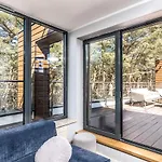 Apartment Przestronne Premium Z Tarasem, Basenem I W Otoczeniu Przyrody Tuz Przy Morzu - 2homerent