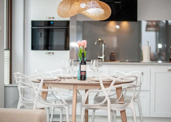 Przestronne Premium Z Tarasem, Basenem I W Otoczeniu Przyrody Tuz Przy Morzu - 2homerent アパート